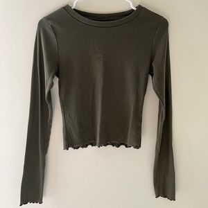 Aeropostale Green Long Sleeve Shrunken Tee Size S
